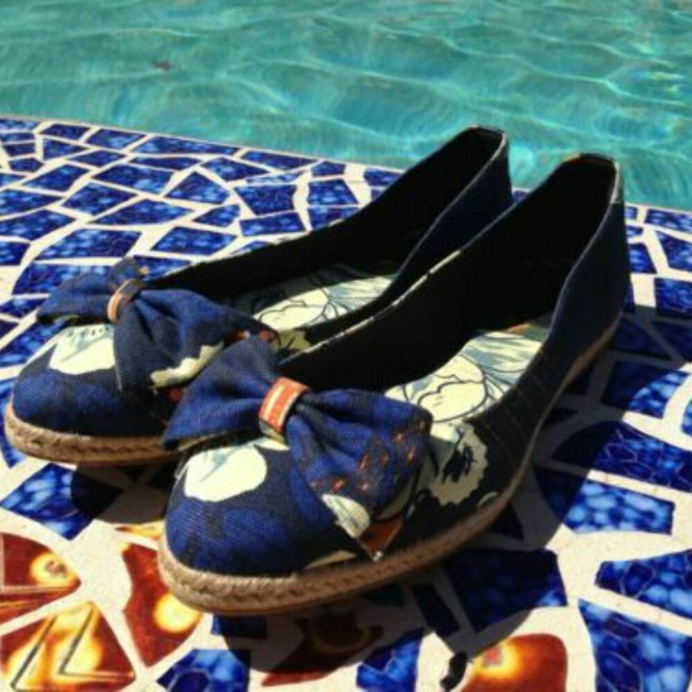 TORY BURCH TASMIN CANVAS BOW FLATS SIZE 9